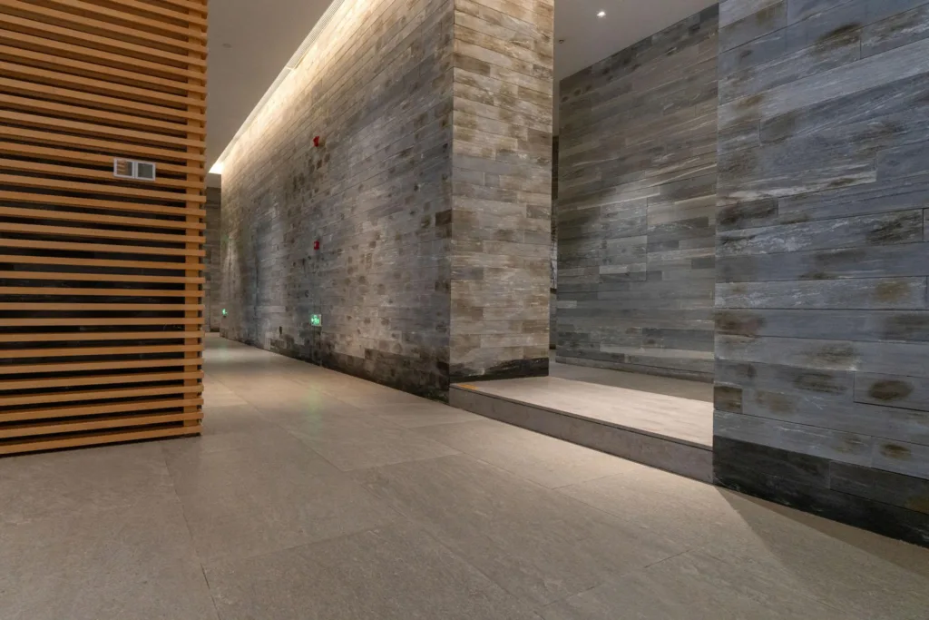 inspirasi kombinasi material untuk interior modern